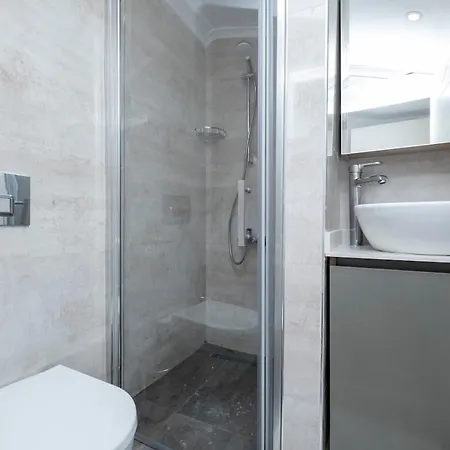3-bedroom דירה *